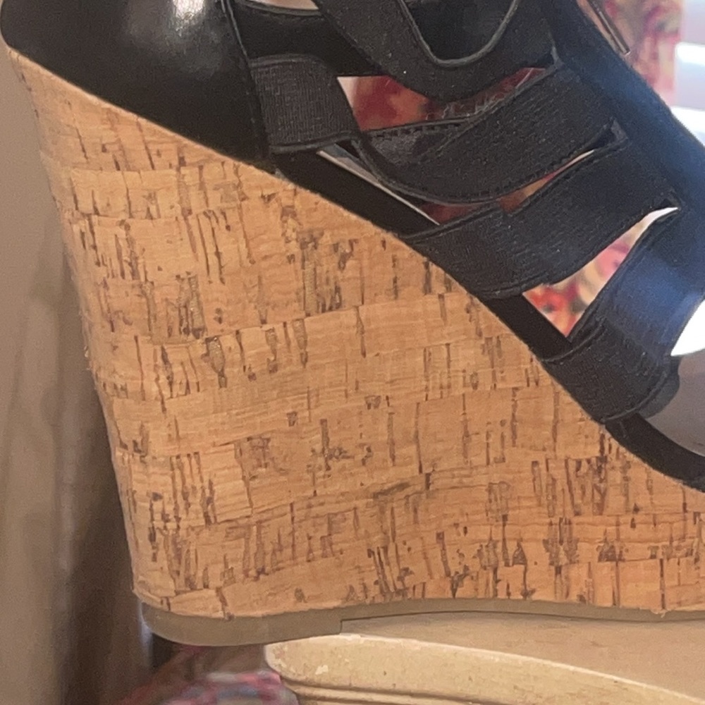 Strapped Wedges - Picture 3 of 8